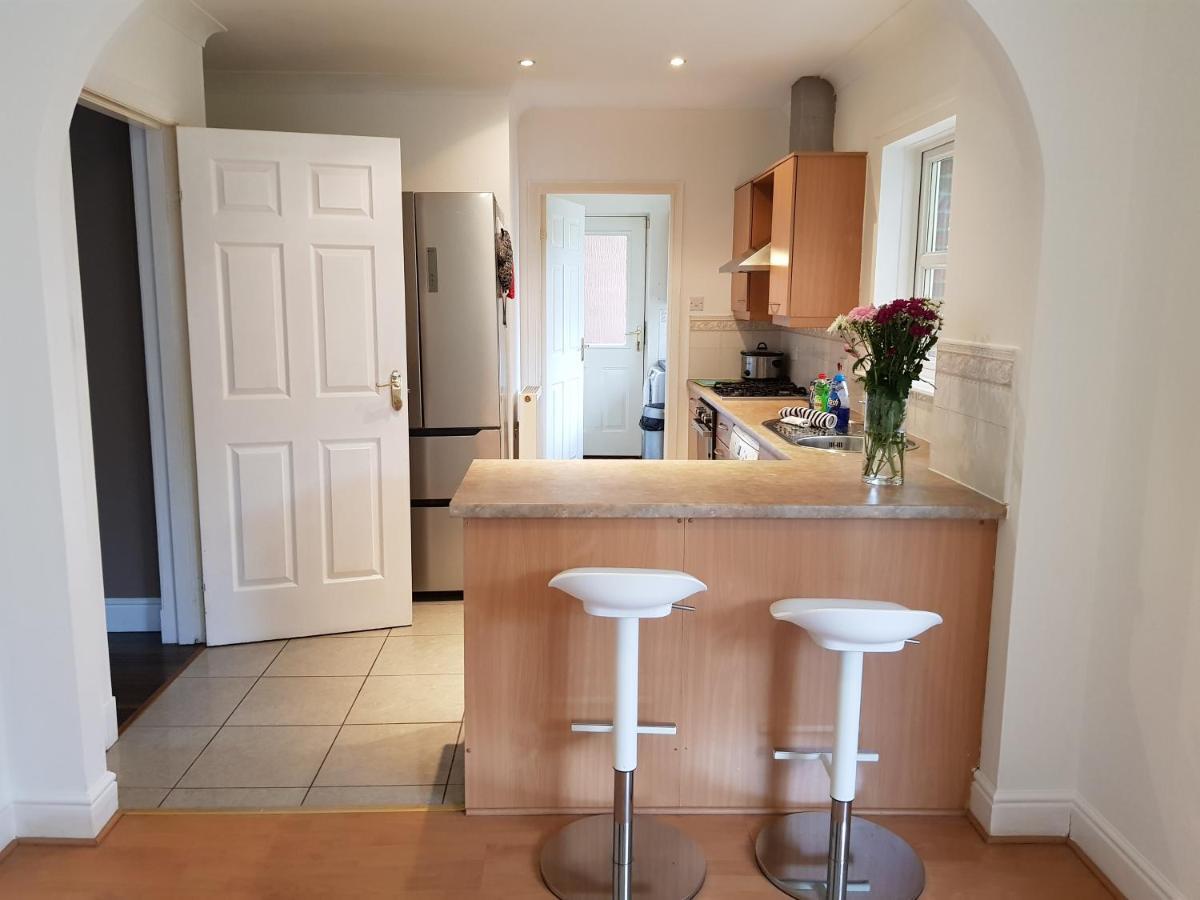 Home2Home Meadow Close East Kilbride Εξωτερικό φωτογραφία